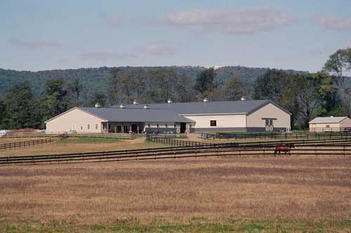 70'x184' Arena with 70'x120' Stall Barn-Apartment